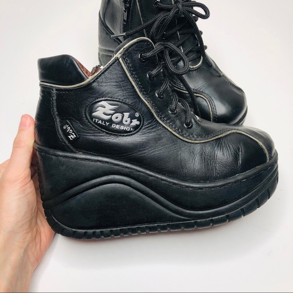 1990s Vintage Goth Platform Lace Up Leather Boots - Picture 2 of 6